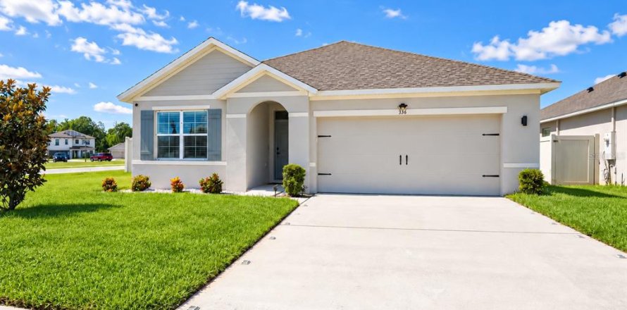 Villa ou maison à DeBary, Floride 3 chambres, 170.57 m2 № 2391480