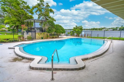 Condo in Winter Park, Florida, 1 bedroom  № 1774109 - photo 20