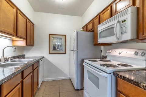 Condo in Winter Park, Florida, 1 bedroom  № 1774109 - photo 12