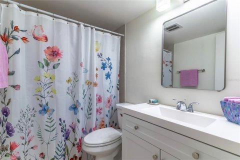 Condo in Winter Park, Florida, 1 bedroom  № 1774109 - photo 18
