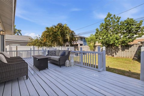 Casa en venta en Saint Petersburg, Florida, 3 dormitorios, 159.42 m2 № 2149669 - foto 5