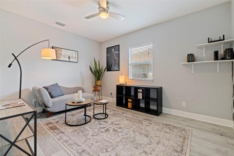 Casa en venta en Saint Petersburg, Florida, 3 dormitorios, 159.42 m2 № 2149669 - foto 27