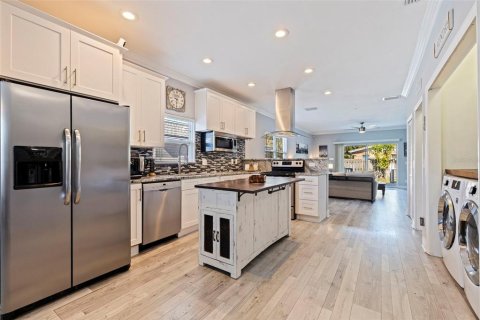 Casa en venta en Saint Petersburg, Florida, 3 dormitorios, 159.42 m2 № 2149669 - foto 10