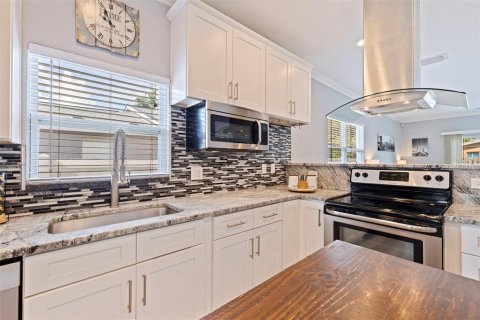 Casa en venta en Saint Petersburg, Florida, 3 dormitorios, 159.42 m2 № 2149669 - foto 12