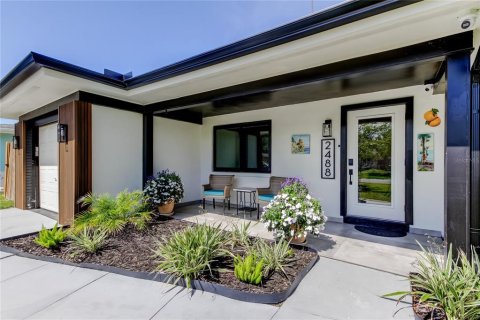 House in Dunedin, Florida 3 bedrooms, 123.65 sq.m. № 1613321 - photo 3