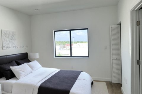 Villa ou maison à louer à Florida City, Floride: 5 chambres, 176.7 m2 № 2338448 - photo 5