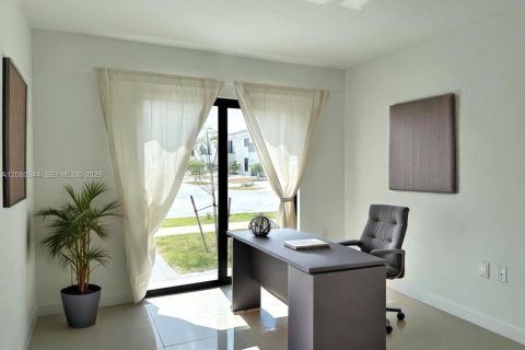 Villa ou maison à louer à Florida City, Floride: 5 chambres, 176.7 m2 № 2338448 - photo 4