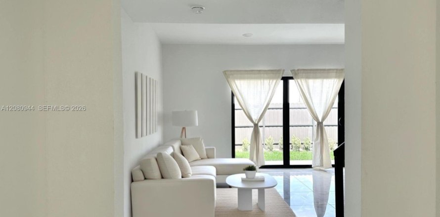 Villa ou maison à Florida City, Floride 5 chambres, 176.7 m2 № 2338448
