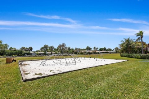 Copropriété à vendre à Miami, Floride: 1 chambre, 65.96 m2 № 1952532 - photo 25