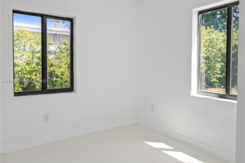 Casa en alquiler en North Miami Beach, Florida, 3 dormitorios, 111.02 m2 № 1991149 - foto 26