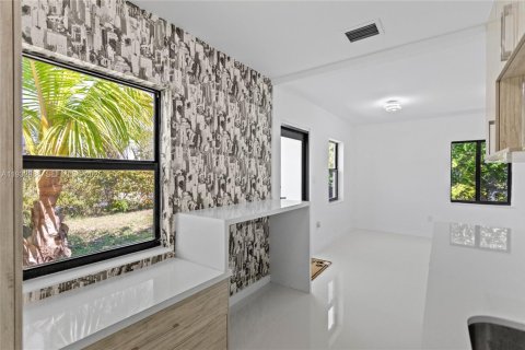 Casa en alquiler en North Miami Beach, Florida, 3 dormitorios, 111.02 m2 № 1991149 - foto 17