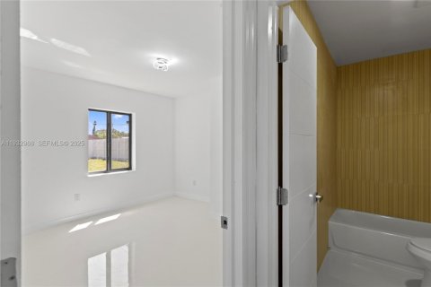 Casa en alquiler en North Miami Beach, Florida, 3 dormitorios, 111.02 m2 № 1991149 - foto 27
