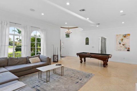 House in Hollywood, Florida 5 bedrooms, 187.66 sq.m. № 2018908 - photo 7