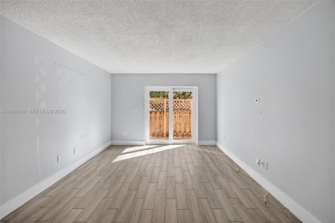 Купить кондоминиум в Майами, Флорида 2 спальни, 87.79м2, № 2023786 - фото 12