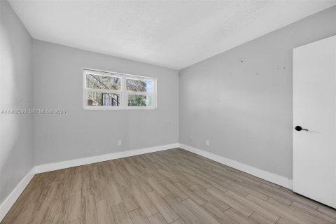 Купить кондоминиум в Майами, Флорида 2 спальни, 87.79м2, № 2023786 - фото 21