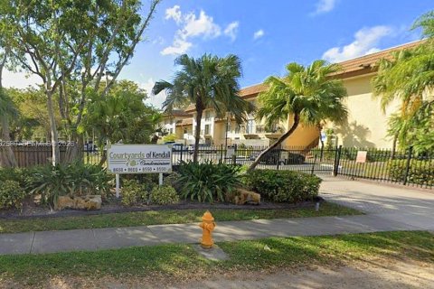 Кондоминиум с 2 спальнями в Майами, Флорида № 2023786