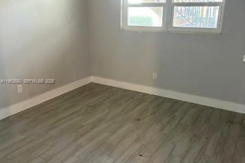 Купить кондоминиум в Майами, Флорида 2 спальни, 87.79м2, № 2023786 - фото 3