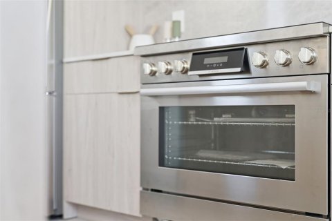 Купить виллу или дом в Леди-Лейк, Флорида 9 комнат, 185.62м2, № 2119514 - фото 8