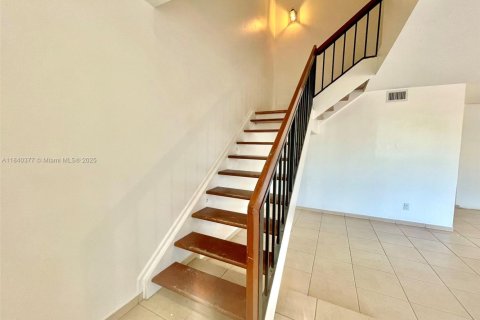 Adosado en venta en Miami, Florida, 3 dormitorios, 162.95 m2 № 1980433 - foto 21