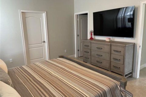 Casa en venta en Saint Cloud, Florida, 4 dormitorios, 176.61 m2 № 1919525 - foto 18