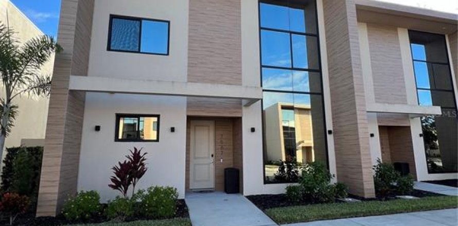 Townhouse in Kissimmee, Florida 4 bedrooms, 218.88 sq.m. № 1823341
