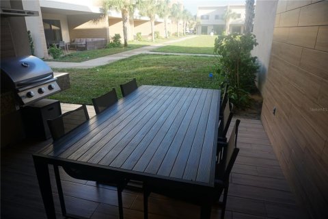 Townhouse in Kissimmee, Florida 4 bedrooms, 218.88 sq.m. № 1823341 - photo 20