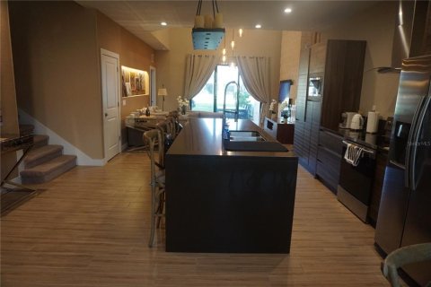 Townhouse in Kissimmee, Florida 4 bedrooms, 218.88 sq.m. № 1823341 - photo 10