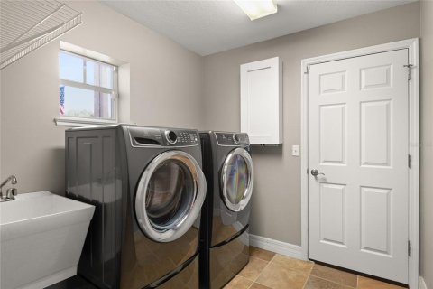 Casa en venta en New Smyrna Beach, Florida, 4 dormitorios, 238.11 m2 № 1916177 - foto 30