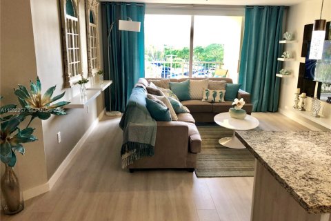 Снять в аренду кондоминиум в Авентура, Флорида 1 спальня, 67.82м2, № 2045039 - фото 3