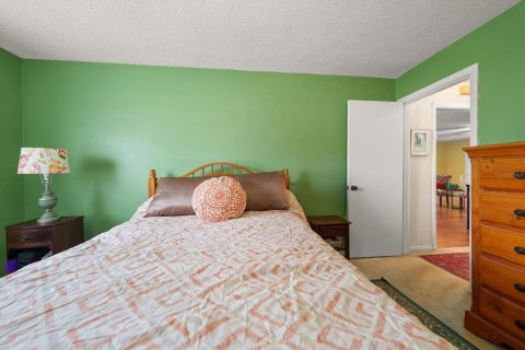 House in Clearwater, Florida 2 bedrooms, 141.86 sq.m. № 2227264 - photo 17