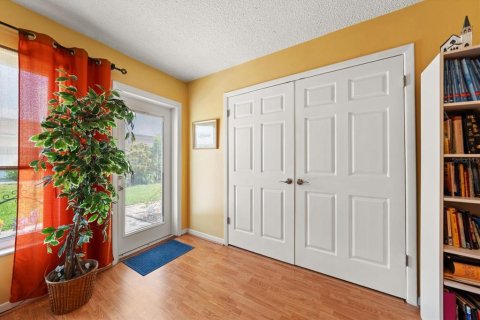 House in Clearwater, Florida 2 bedrooms, 141.86 sq.m. № 2227264 - photo 14