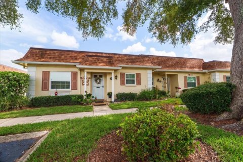 House in Clearwater, Florida 2 bedrooms, 141.86 sq.m. № 2227264 - photo 24