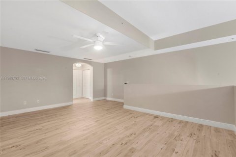 Снять в аренду кондоминиум в Майами, Флорида 1 спальня, 106.09м2, № 2021807 - фото 11