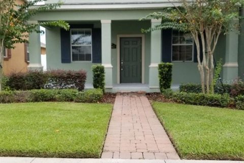 Adosado en venta en Winter Garden, Florida, 3 dormitorios, 162.39 m2 № 1716655 - foto 1