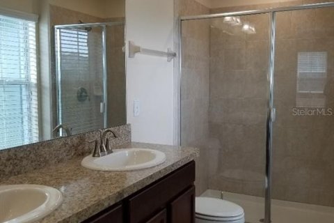 Adosado en venta en Winter Garden, Florida, 3 dormitorios, 162.39 m2 № 1716655 - foto 14