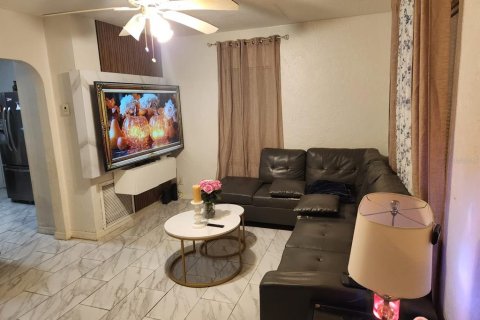 Villa ou maison à vendre à Orlando, Floride: 3 chambres, 82.4 m2 № 2433662 - photo 6