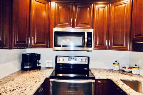 Copropriété à louer à Palm Beach Gardens, Floride: 2 chambres, 117.8 m2 № 1960042 - photo 4