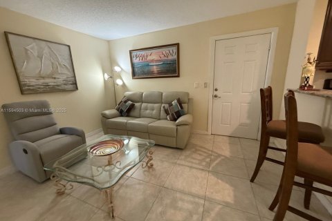 Copropriété à louer à Palm Beach Gardens, Floride: 2 chambres, 117.8 m2 № 1960042 - photo 21