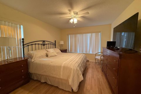 Copropriété à louer à Palm Beach Gardens, Floride: 2 chambres, 117.8 m2 № 1960042 - photo 14