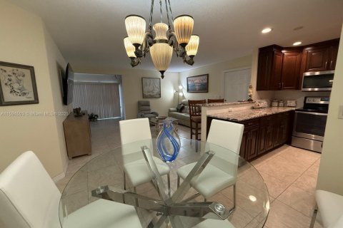 Copropriété à louer à Palm Beach Gardens, Floride: 2 chambres, 117.8 m2 № 1960042 - photo 26