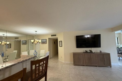 Copropriété à louer à Palm Beach Gardens, Floride: 2 chambres, 117.8 m2 № 1960042 - photo 19