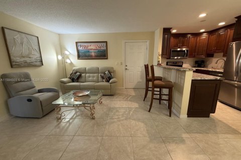 Copropriété à louer à Palm Beach Gardens, Floride: 2 chambres, 117.8 m2 № 1960042 - photo 18