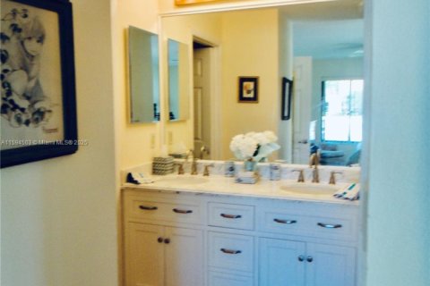 Copropriété à louer à Palm Beach Gardens, Floride: 2 chambres, 117.8 m2 № 1960042 - photo 10