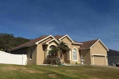 Casa en Lakeland, Florida 4 dormitorios, 222.69 m2 № 2362255
