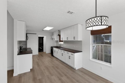 Купить виллу или дом в Панама-Бич, Флорида 5 комнат, 155.98м2, № 2101103 - фото 12