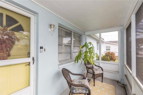 Casa en venta en Port Richey, Florida, 2 dormitorios, 96.62 m2 № 1909846 - foto 2