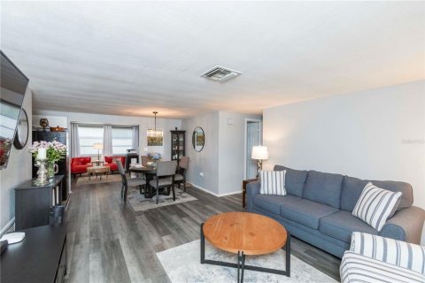 Casa en venta en Port Richey, Florida, 2 dormitorios, 96.62 m2 № 1909846 - foto 8