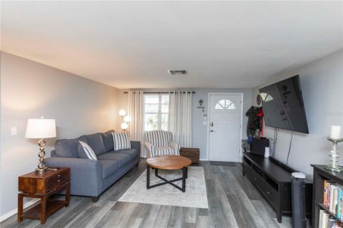 Casa en venta en Port Richey, Florida, 2 dormitorios, 96.62 m2 № 1909846 - foto 6