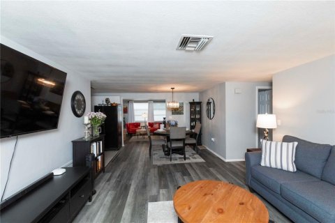 Casa en venta en Port Richey, Florida, 2 dormitorios, 96.62 m2 № 1909846 - foto 9