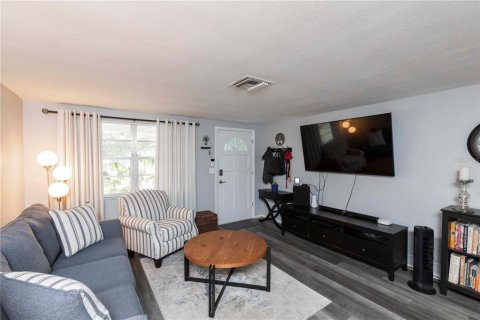 Casa en venta en Port Richey, Florida, 2 dormitorios, 96.62 m2 № 1909846 - foto 7